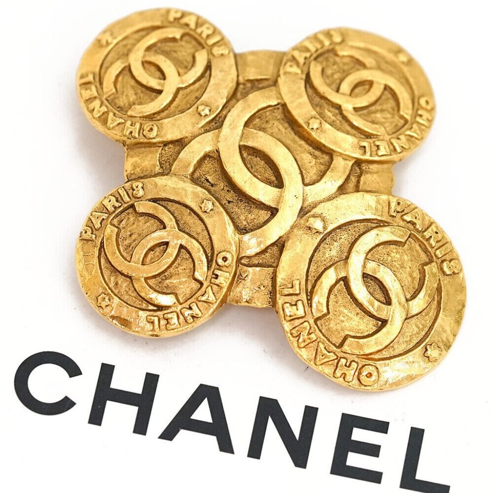 CHANEL CC Logos Round Cross Brooch Gold Tone 28 1234 Pin Auth w/Box q1138 - Picture 3 of 4